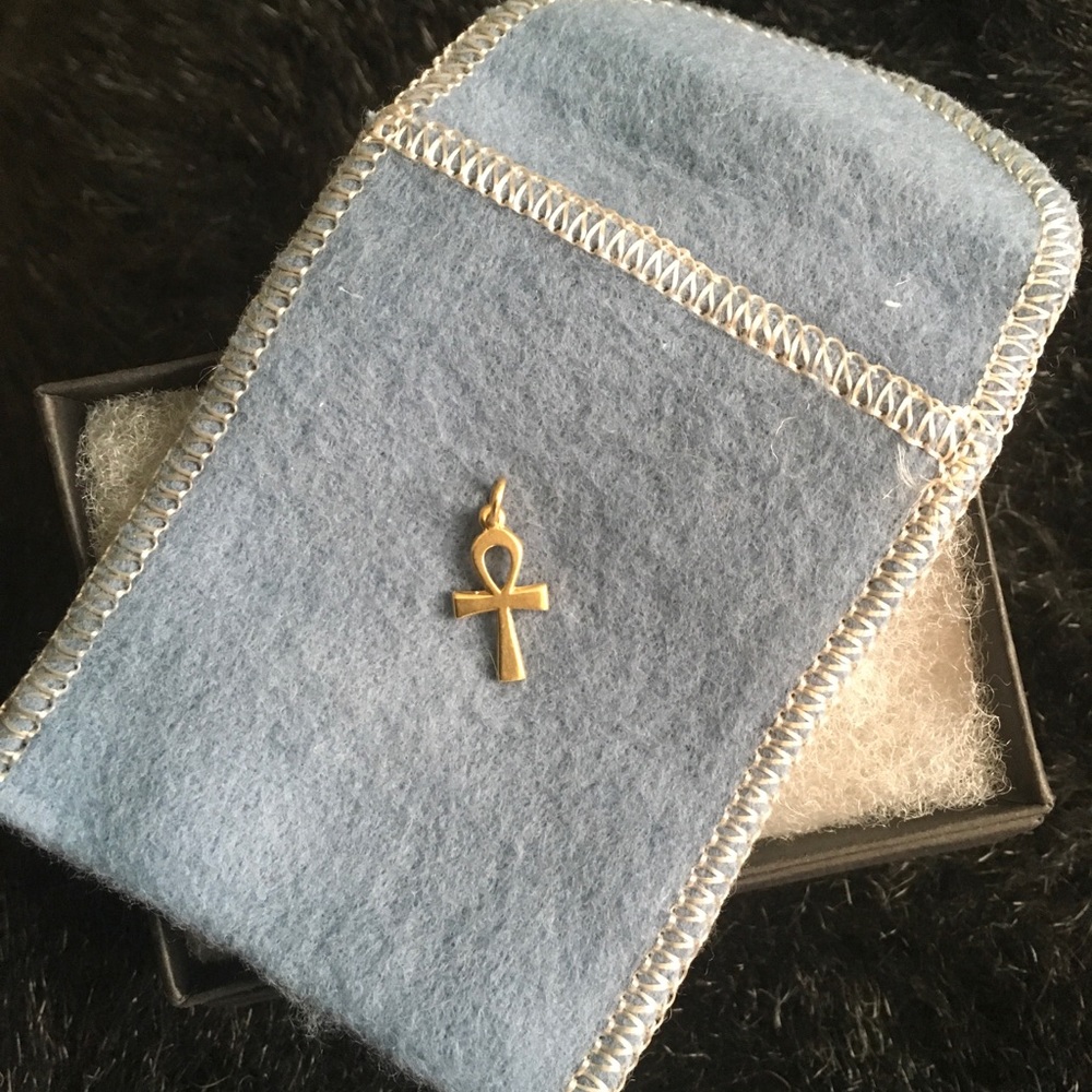 14k Gold Retired James Avery Ankh Charm